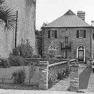 45 Queen Street (Daniel Cannon House Outbuilding)