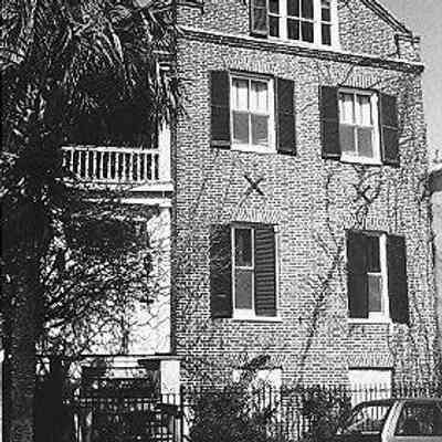 32 Society Street (Gabriel B. Browne House)