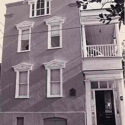 9 George Street (Robert Roulain House)