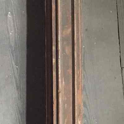 Newel Post