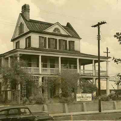 Baptist Goodwill Center (2 Amherst Street / Presqu’ile)