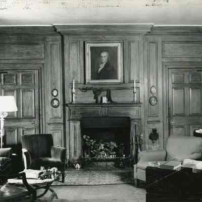 Drawing Room of the Othniel Beale House (99-101 East Bay Street)