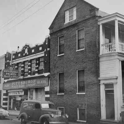 51 Wentworth Street / 53 Wentworth Street