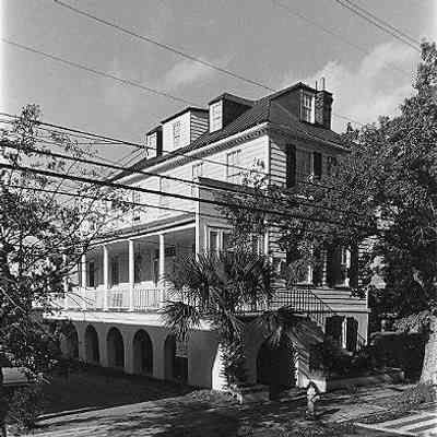 69 Coming Street (Farr House)