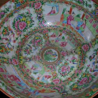 Chinese Export Rose Medallion Bowl