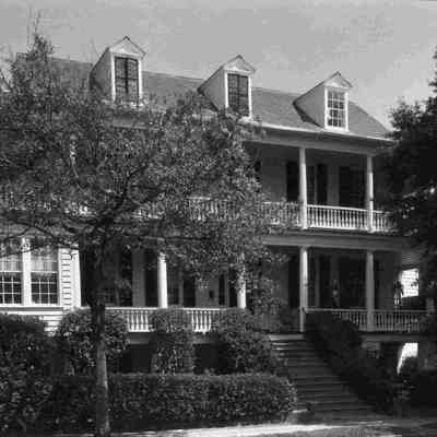 76 Bull Street (Matthewes-Legare House)
