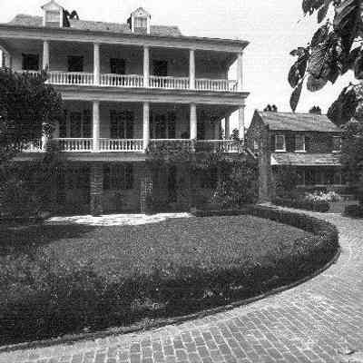 72 Anson Street (Kohne Leslie House) Exterior