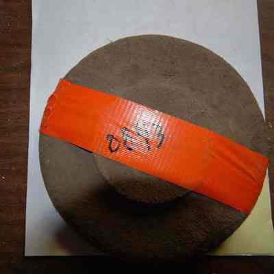 Round Cast Iron Earthquake Bolt