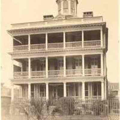 32 South Battery (Col. John Ashe House)