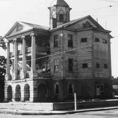 Faber House (635 East Bay Street)