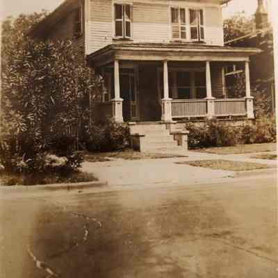 12 Sutherland Avenue