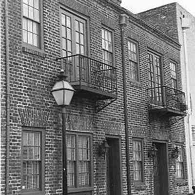 5 Cordes Street