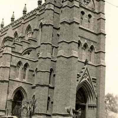 122 Broad Street (Cathedral of St. John the Baptist)