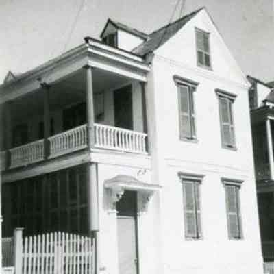32 Wentworth Street (William Thompson House)