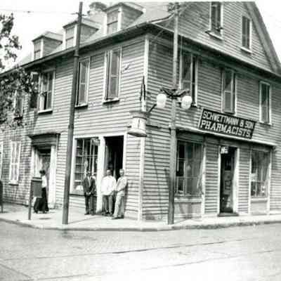 Schwettman & Son Pharmacists [106 Broad Street]