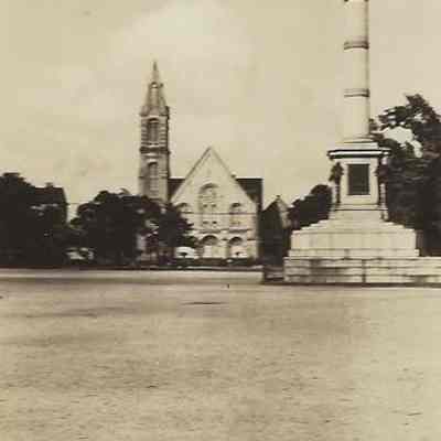 Calhoun Monument in Marion Square and Citadel Square Baptist Church