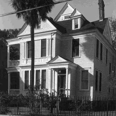 91 Ashley Avenue (Frances Carrere Robertson House)