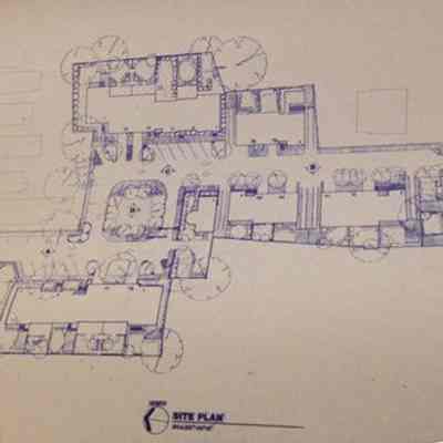 Wraggborough Lane / Wraggborough Square