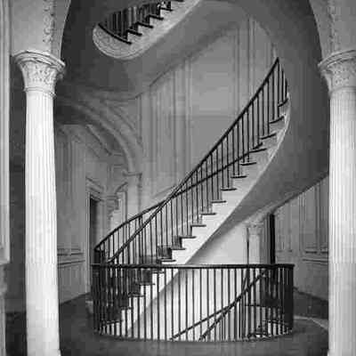 Elliptical Stairway, Ashley Hall (172 Rutledge Avenue)