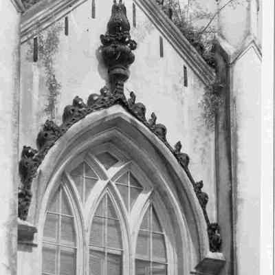 140 Church Street (a/k/a 136 Church Street) (French Huguenot Church)