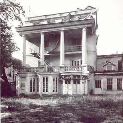340 Meeting Street (Weyman's Folly a/k/a Weyman's Mansion)