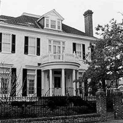 95 South Battery (Matthew Barkley House)