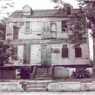 18 Amherst Street Before Restoration