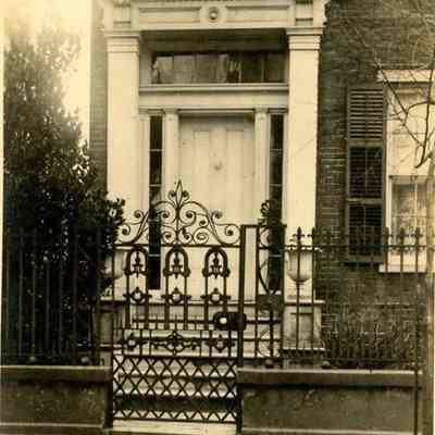 Gate and Doorway, Jones-Howell House (37 Hasell Street)
