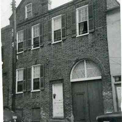 27 Wentworth Street