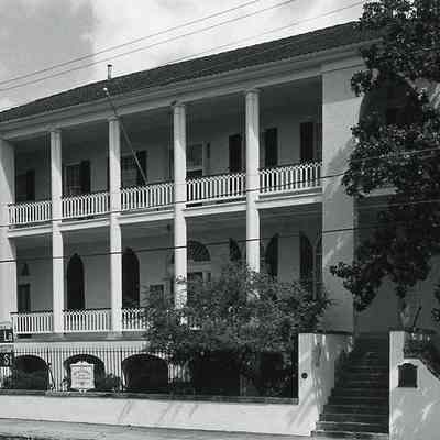 Old Marine Hospital (20 Franklin Street)