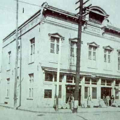 167-169 East Bay Street (Roper-Melchers Building)