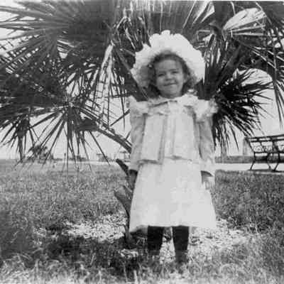 Frances on Battery