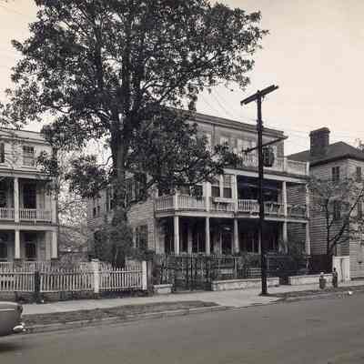 50 Laurens Street and Neighboring Houses