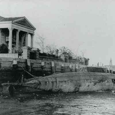 172 Tradd Street and Civil War Torpedo Boat "Little David"