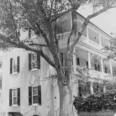 Young-Motte House (30 Meeting Street)