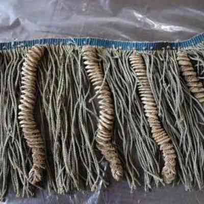 Fringe from demilune sofas
