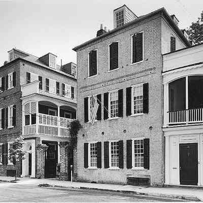 90 Church Street (Peter Leger House)