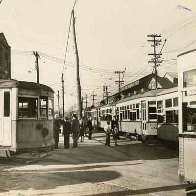 Charleston Street Cars