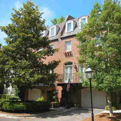 21 Wraggborough Lane