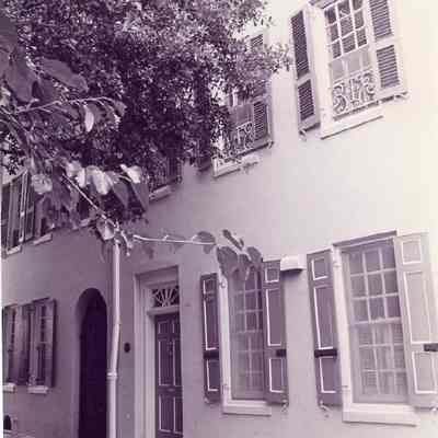 18 and 20 Elliott Street (William Mills and George Gibbs Tenements)