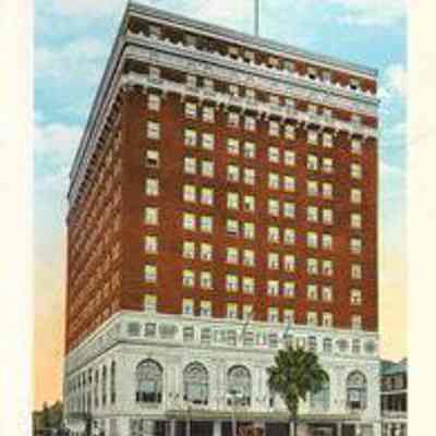 387 King Street (Francis Marion Hotel)
