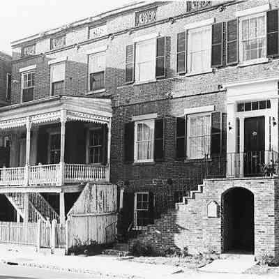 18 Wentworth Street (Lopez-Moise Tenement)
