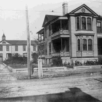 152 Broad Street (Bird-Tiedeman House)