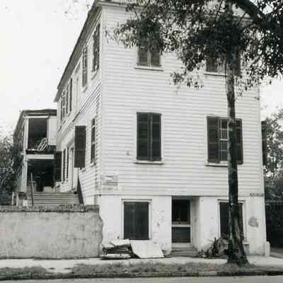 Robert M. Allen House (47 Meeting Street) Before Restoration