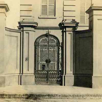 Gate, 8 Legare Street (Cleland Kinloch Huger House)