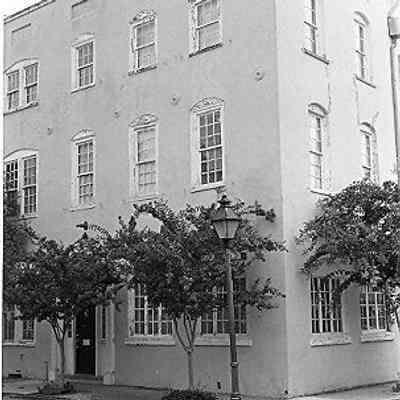 82 Church Street (William Mills House)