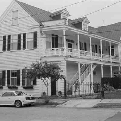27 Chapel Street
