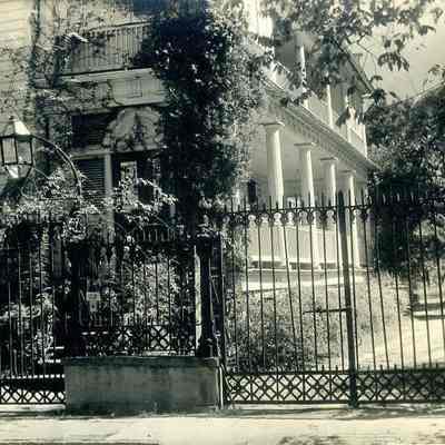 Gate and Ironwork, Charles Elliott House (22 Legare Street)