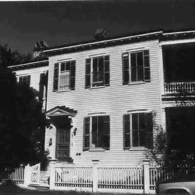 110 Ahley Avenue (Thayer-Lynah House)