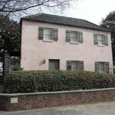 38 Alexander Street (The Pink House)